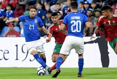 斯洛伐克队球员互相配合提高默契 斯洛伐克队球员互相配合提高默契