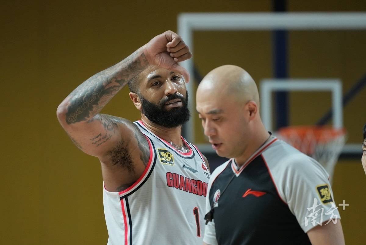 澳客vip注册-包含广州队主场失利，遭遇联赛三连败的词条