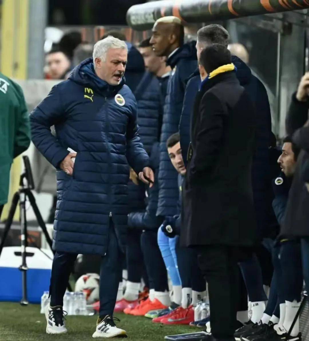 澳客平台-快速换人策略让球队在比赛中实现逆袭的简单介绍