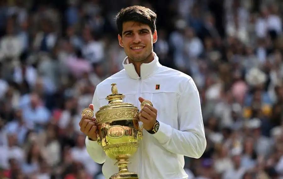 澳客中国官网-西班牙巨星获封今年最佳球员