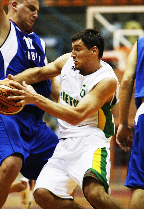 立陶宛游泳选手意外勇夺金牌 立陶宛游泳选手意外勇夺金牌