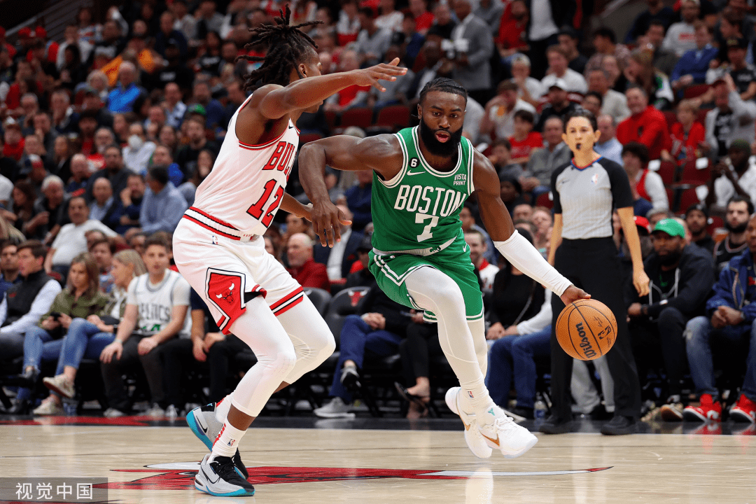 篮网大胜灰熊！厄文连得48分刷新生涯纪录