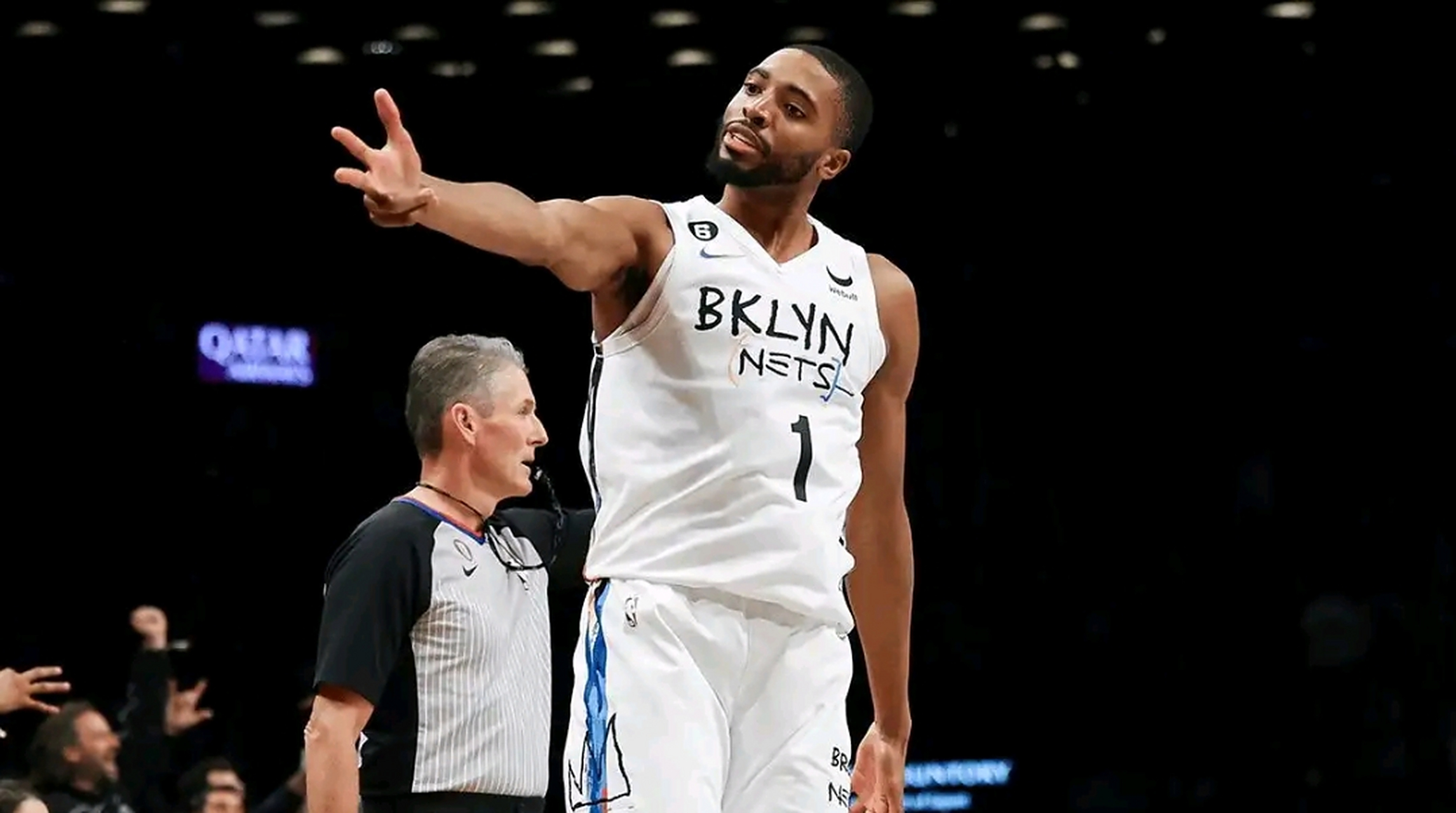 热火客场击败篮网重返前列